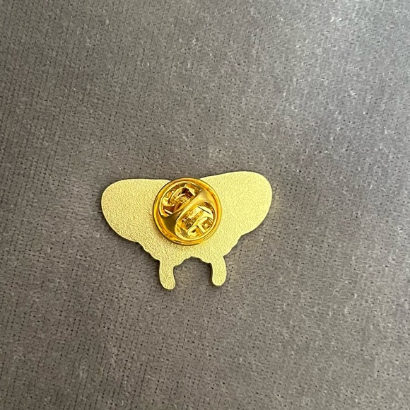 Moth Enamel Pin - Picture 3 of 3